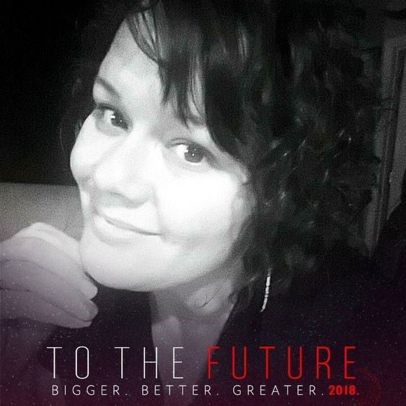 Meet your Posher, Heidi - Picture 1 of 1